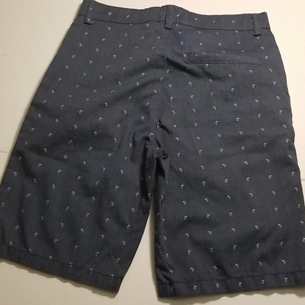Craft Flow Boys Shorts. Size 8 - Picture 2 of 3